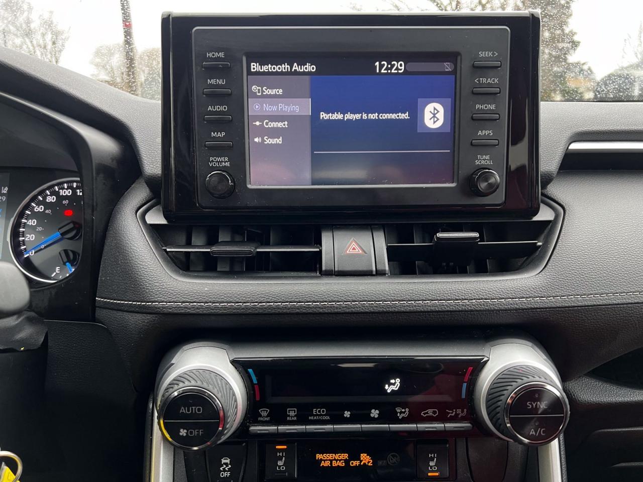 2019 Toyota RAV4 Hybrid LE AWD - Photo #29