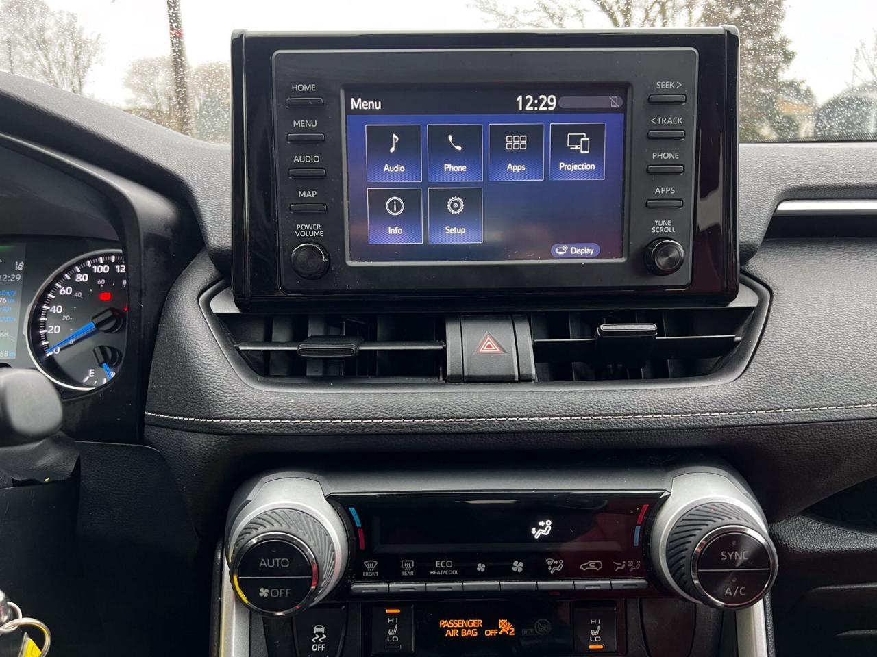 2019 Toyota RAV4 Hybrid LE AWD - Photo #28