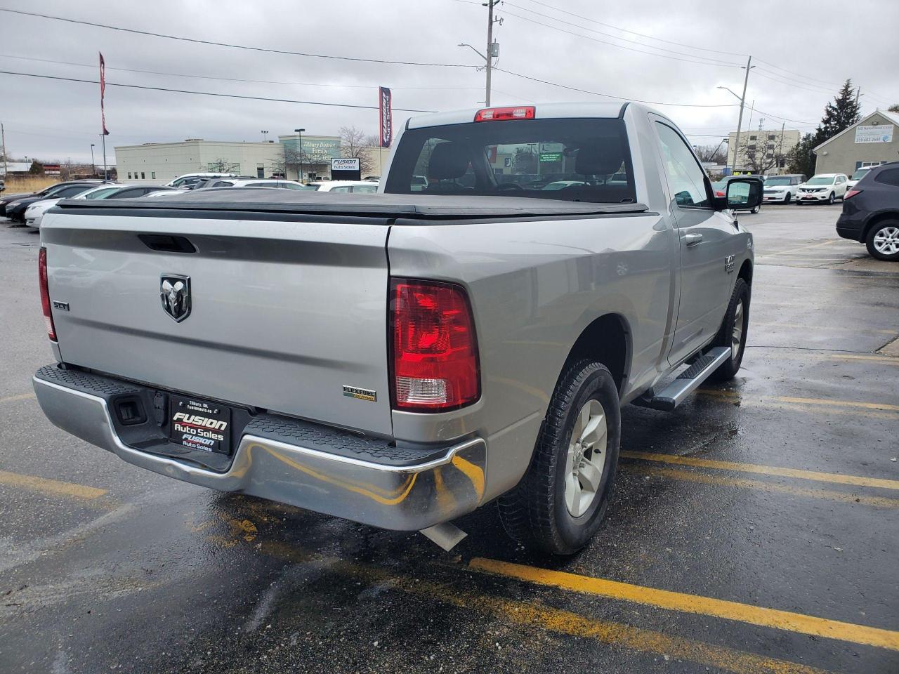 2019 RAM 1500 Classic SLT 4x2 Reg Cab 6'4" Box-BLUETOOTH-REAR CAMERA - Photo #5