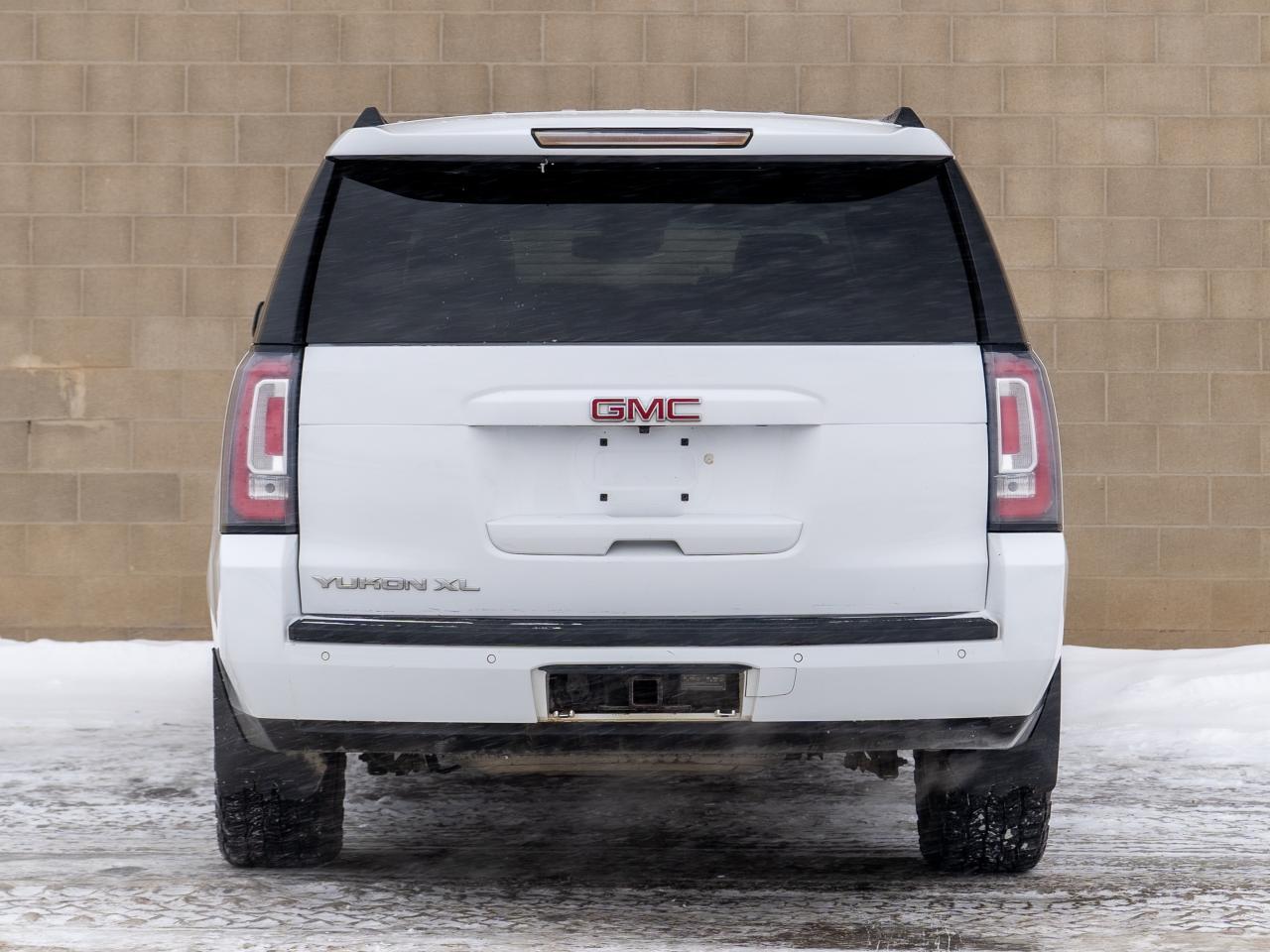 2018 GMC Yukon XL  - Photo #6