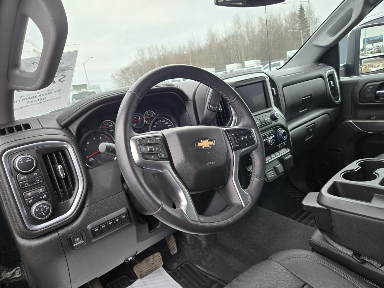 2022 Chevrolet Silverado 2500 4WD Crew Cab 172" LTZ - Photo #10