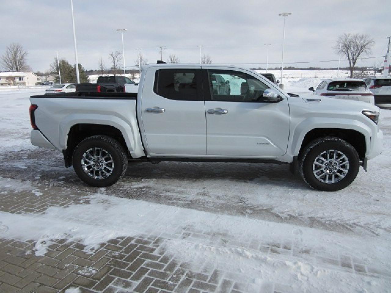 2025 Toyota Tacoma Hybrid Double Cab Photo