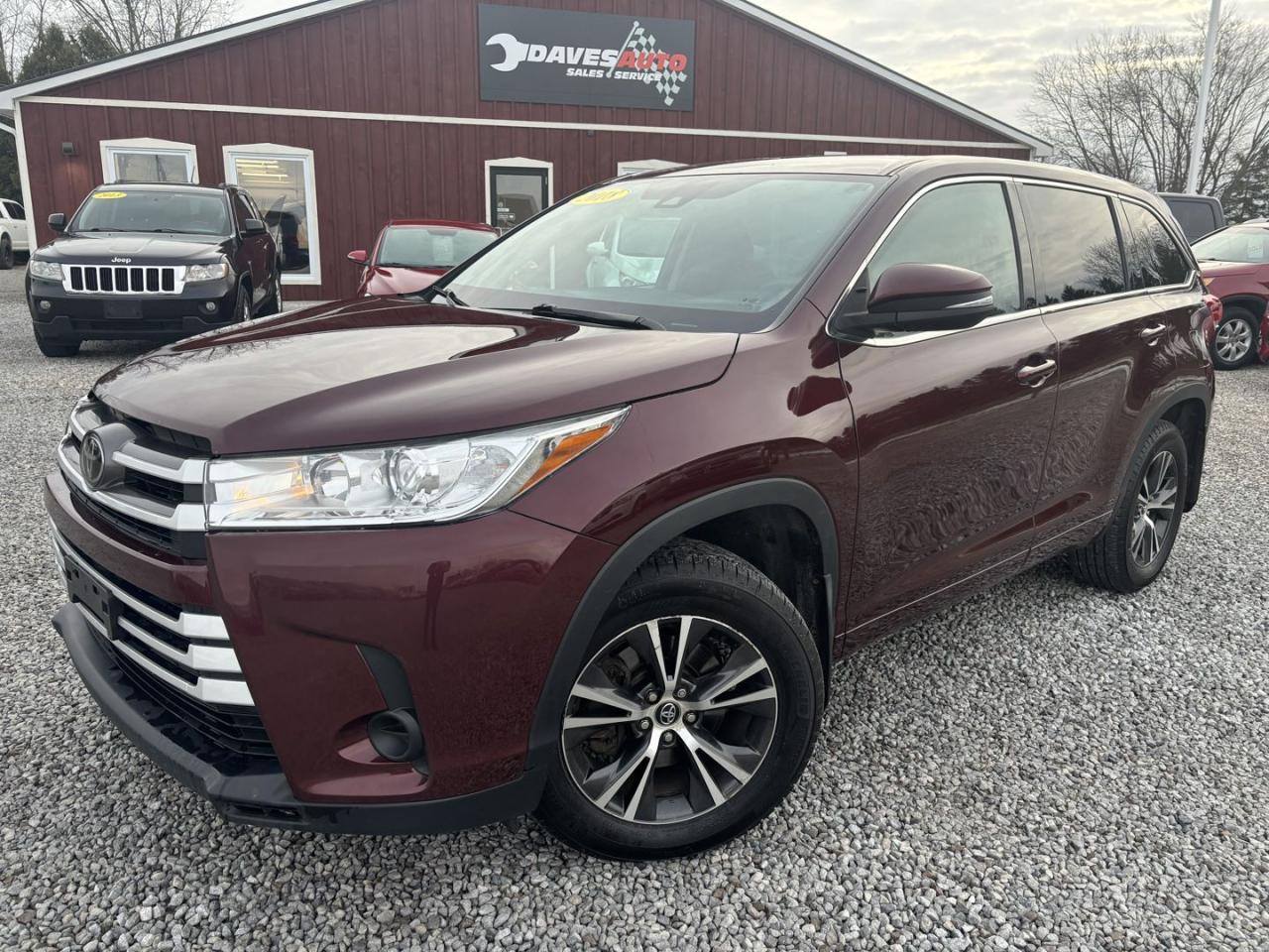 Used 2018 Toyota Highlander LE CLEAN CARFAX for sale in Dunnville, ON