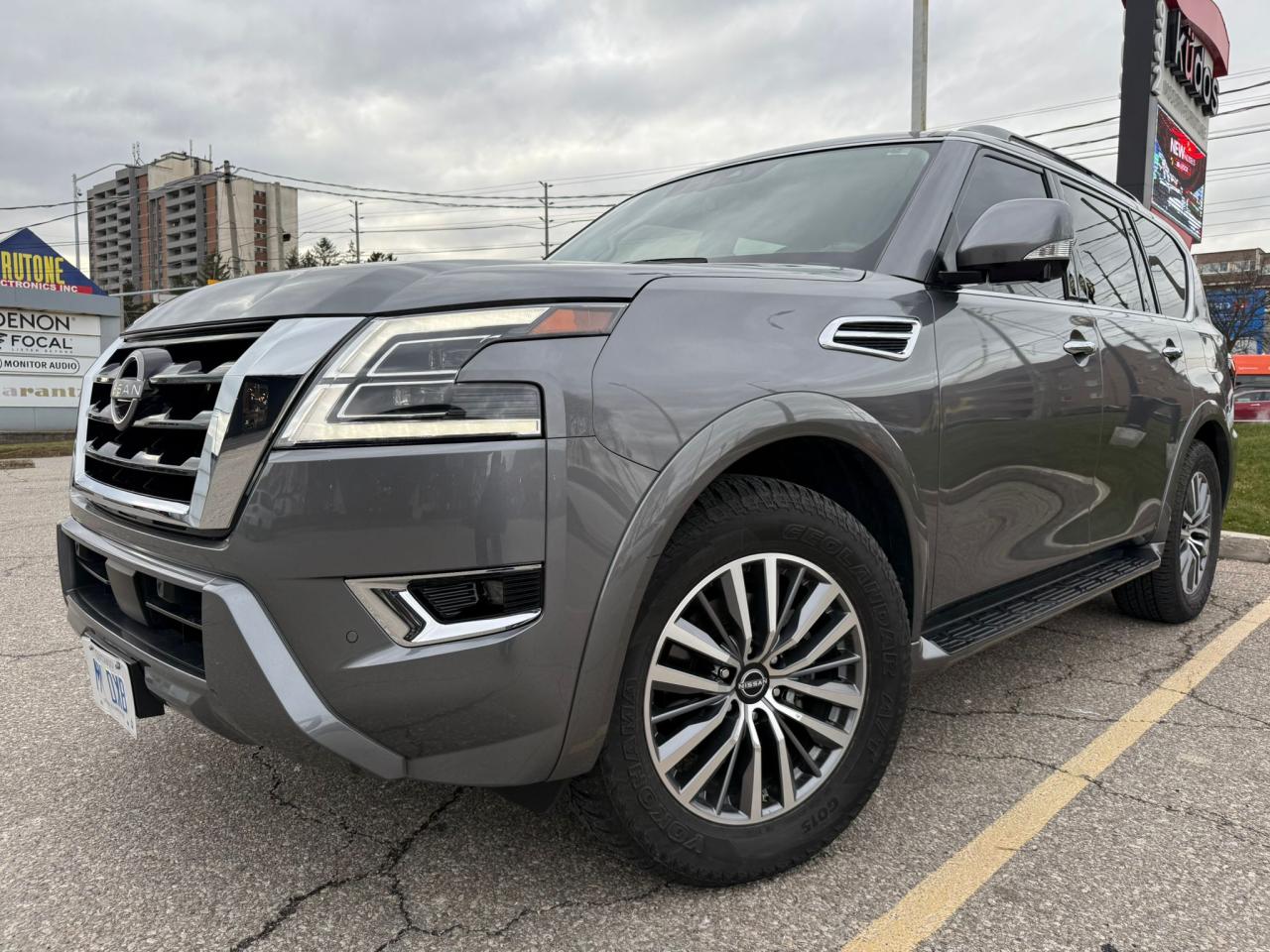 Used 2023 Nissan Armada SL 7 SEATERS /ACCIDENT-FREE/NISSAN MAINTENANCE for sale in Mississauga, ON