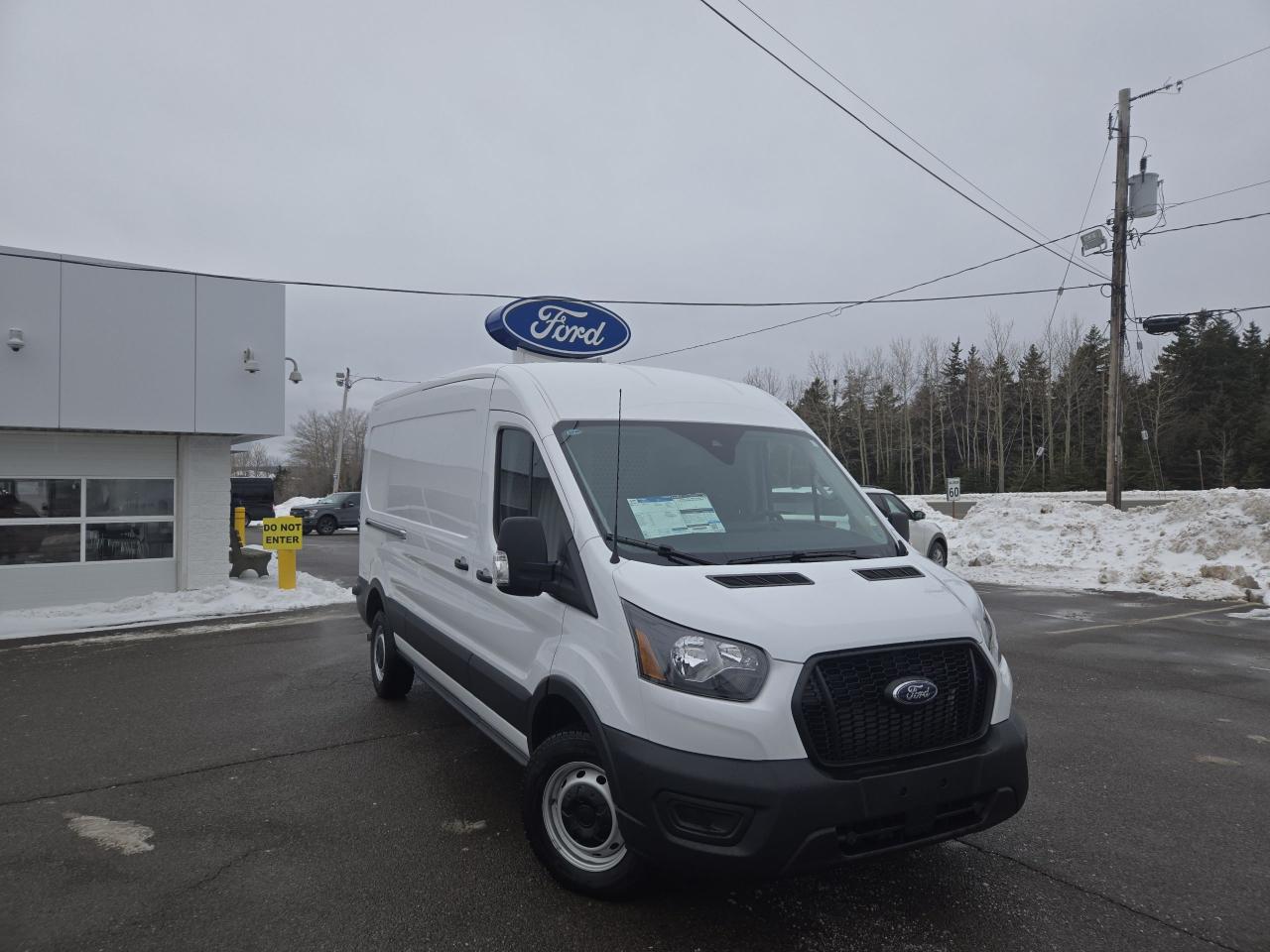 2024 Ford Transit Cargo Van T-250 148" MED RF 9070 GVWR RWD Photo0