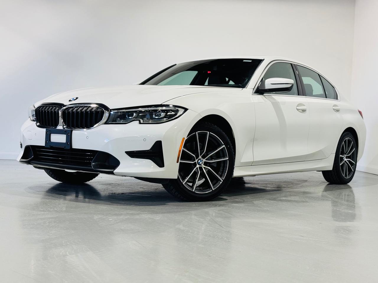 Used 2021 BMW 3 Series 330i xDrive for sale in North York, ON