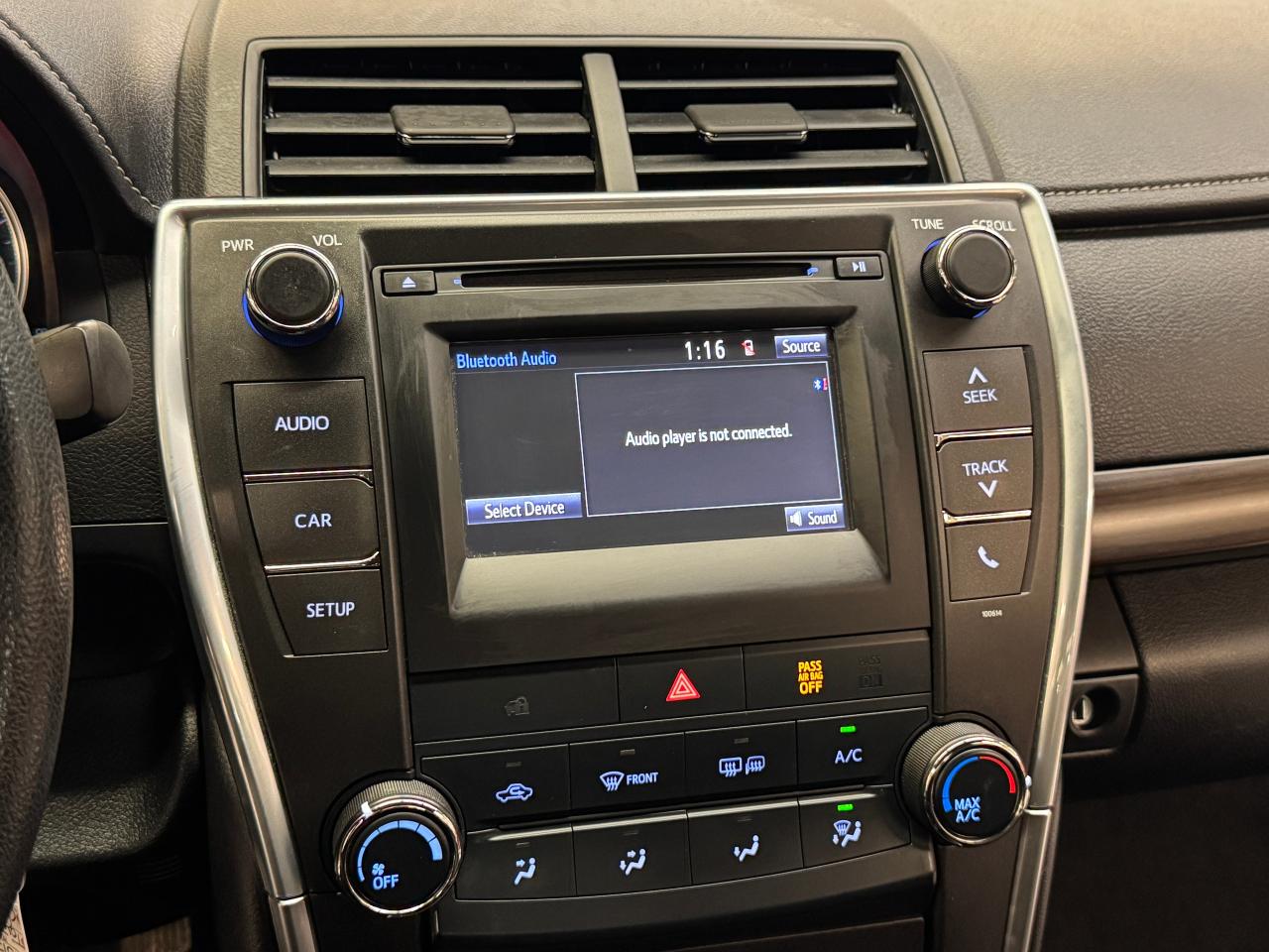 2017 Toyota Camry LE+New Tires+Brakes+Camera+Bluetooth+CLEAN CARFAX - Photo #12