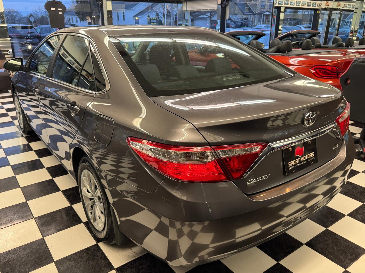 2017 Toyota Camry LE+New Tires+Brakes+Camera+Bluetooth+CLEAN CARFAX - Photo #5