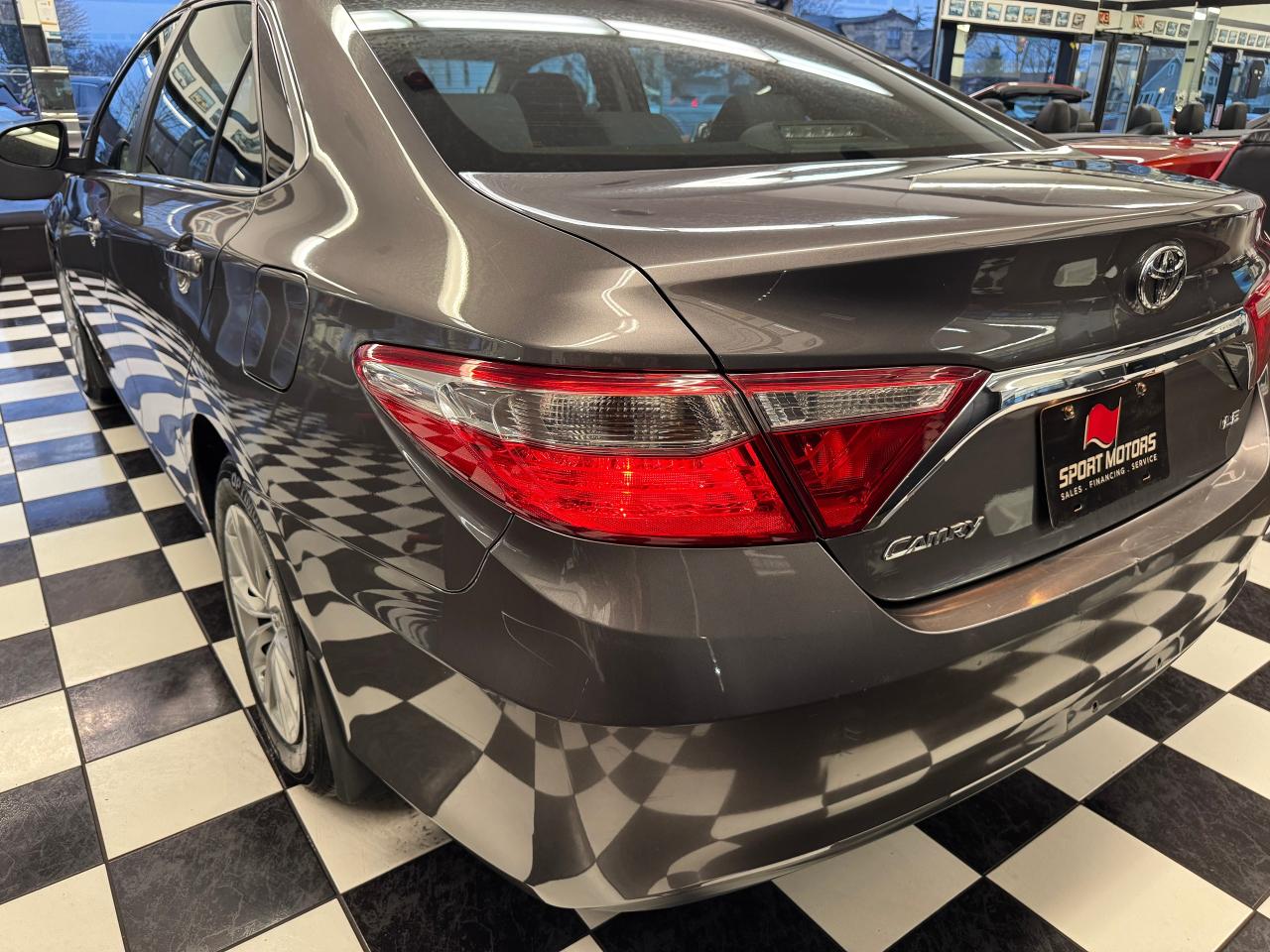 2017 Toyota Camry LE+New Tires+Brakes+Camera+Bluetooth+CLEAN CARFAX Photo37