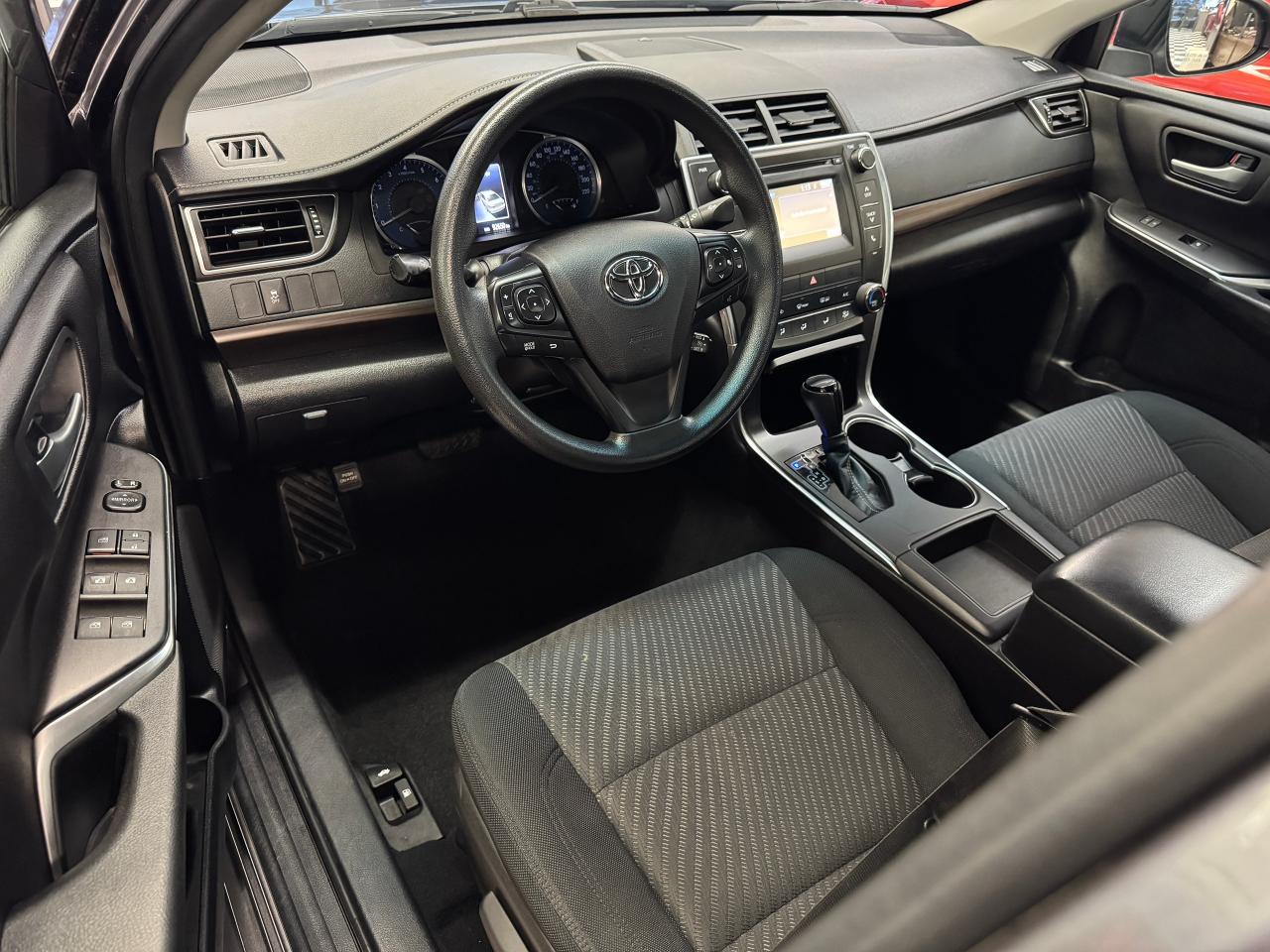 2017 Toyota Camry LE+New Tires+Brakes+Camera+Bluetooth+CLEAN CARFAX - Photo #19