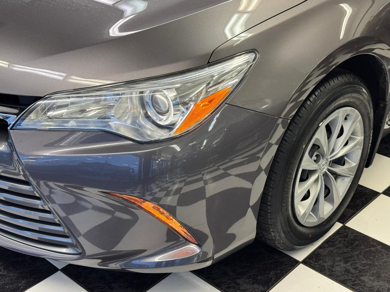 2017 Toyota Camry LE+New Tires+Brakes+Camera+Bluetooth+CLEAN CARFAX - Photo #36