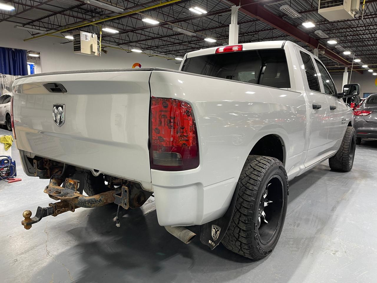 2014 RAM 1500 ST Photo4