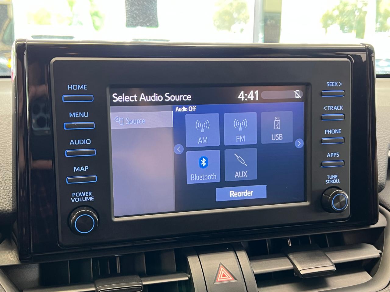 2019 Toyota RAV4 LE+Adaptive Cruise+LaneKeep+ONE OWNER+CLEAN CARFAX Photo31