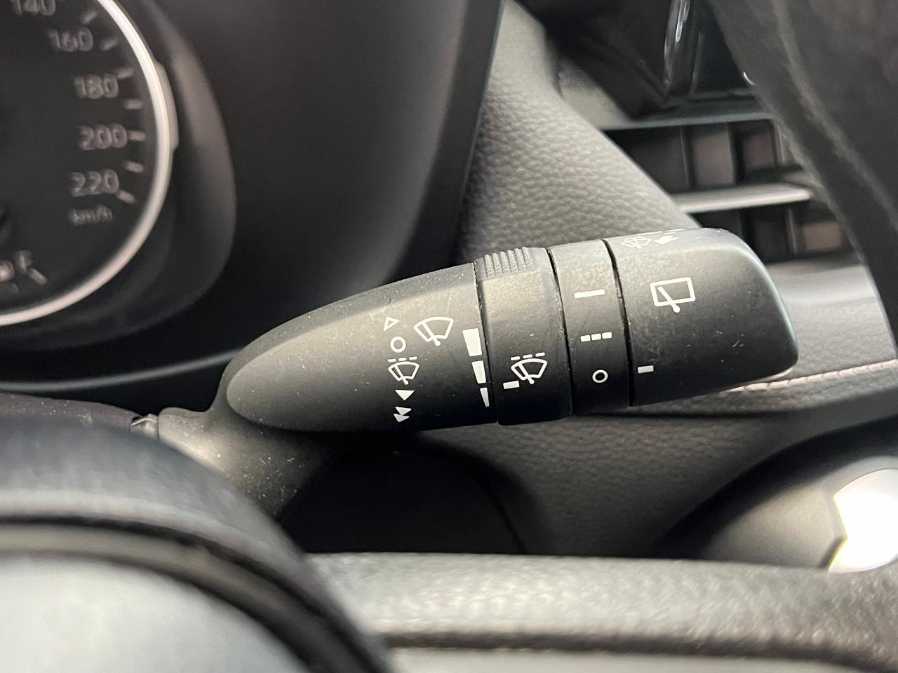 2019 Toyota RAV4 LE+Adaptive Cruise+LaneKeep+ONE OWNER+CLEAN CARFAX - Photo #43