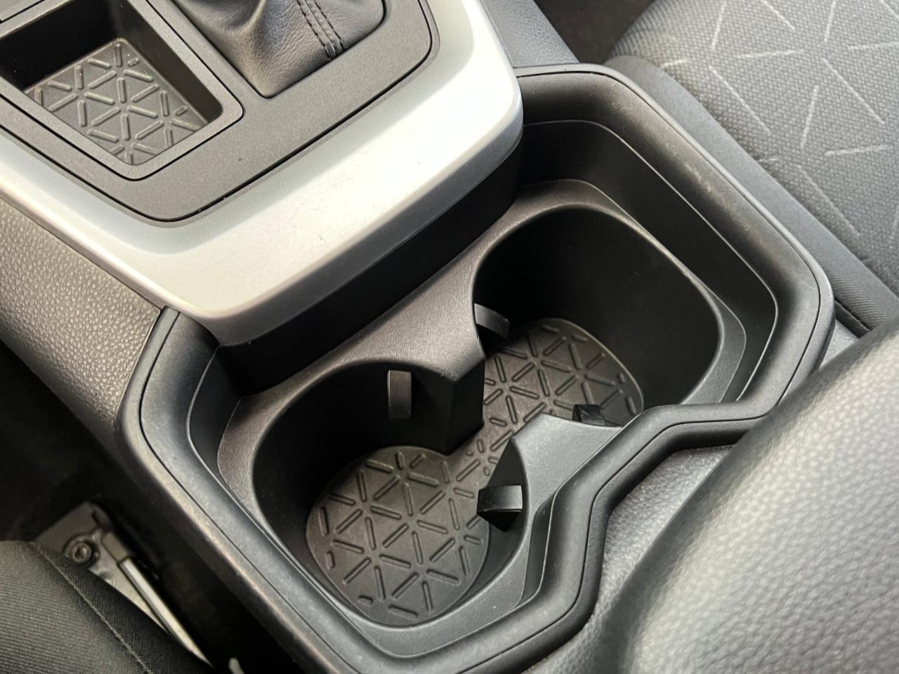 2019 Toyota RAV4 LE+Adaptive Cruise+LaneKeep+ONE OWNER+CLEAN CARFAX - Photo #40