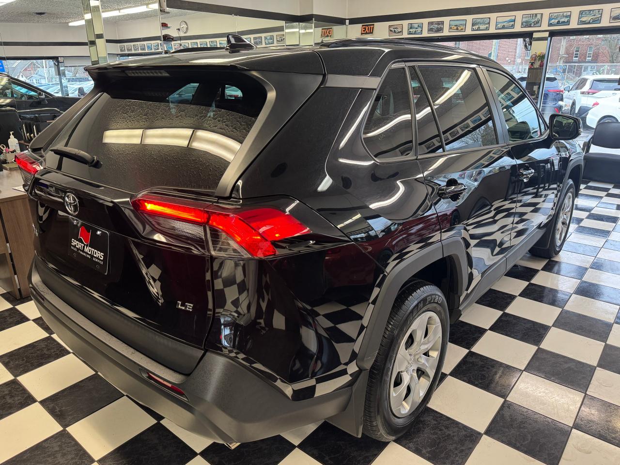 2019 Toyota RAV4 LE+Adaptive Cruise+LaneKeep+ONE OWNER+CLEAN CARFAX - Photo #7