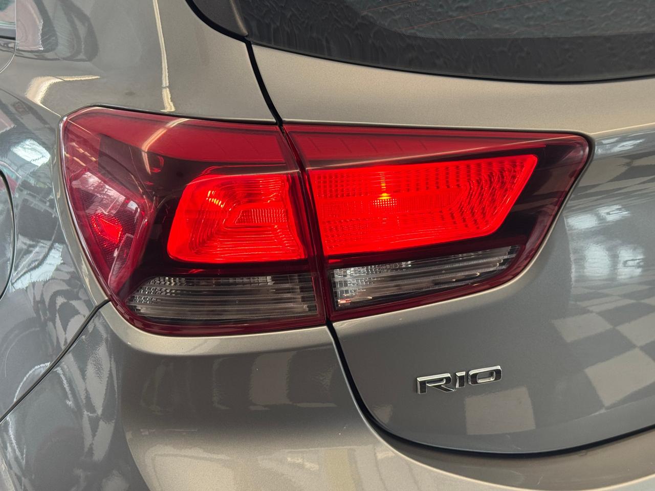 2021 Kia Rio LX+ApplePlay+Heated Seats+CLEAN CARFAX Photo