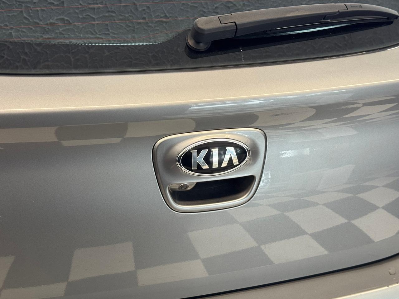 2021 Kia Rio LX+ApplePlay+Heated Seats+CLEAN CARFAX Photo