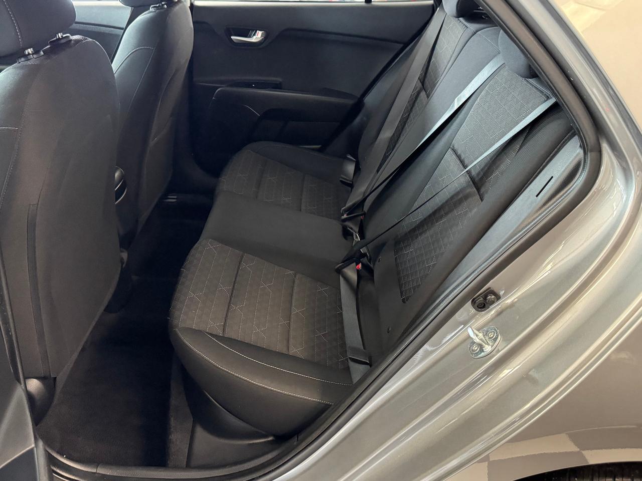 2021 Kia Rio LX+ApplePlay+Heated Seats+CLEAN CARFAX Photo
