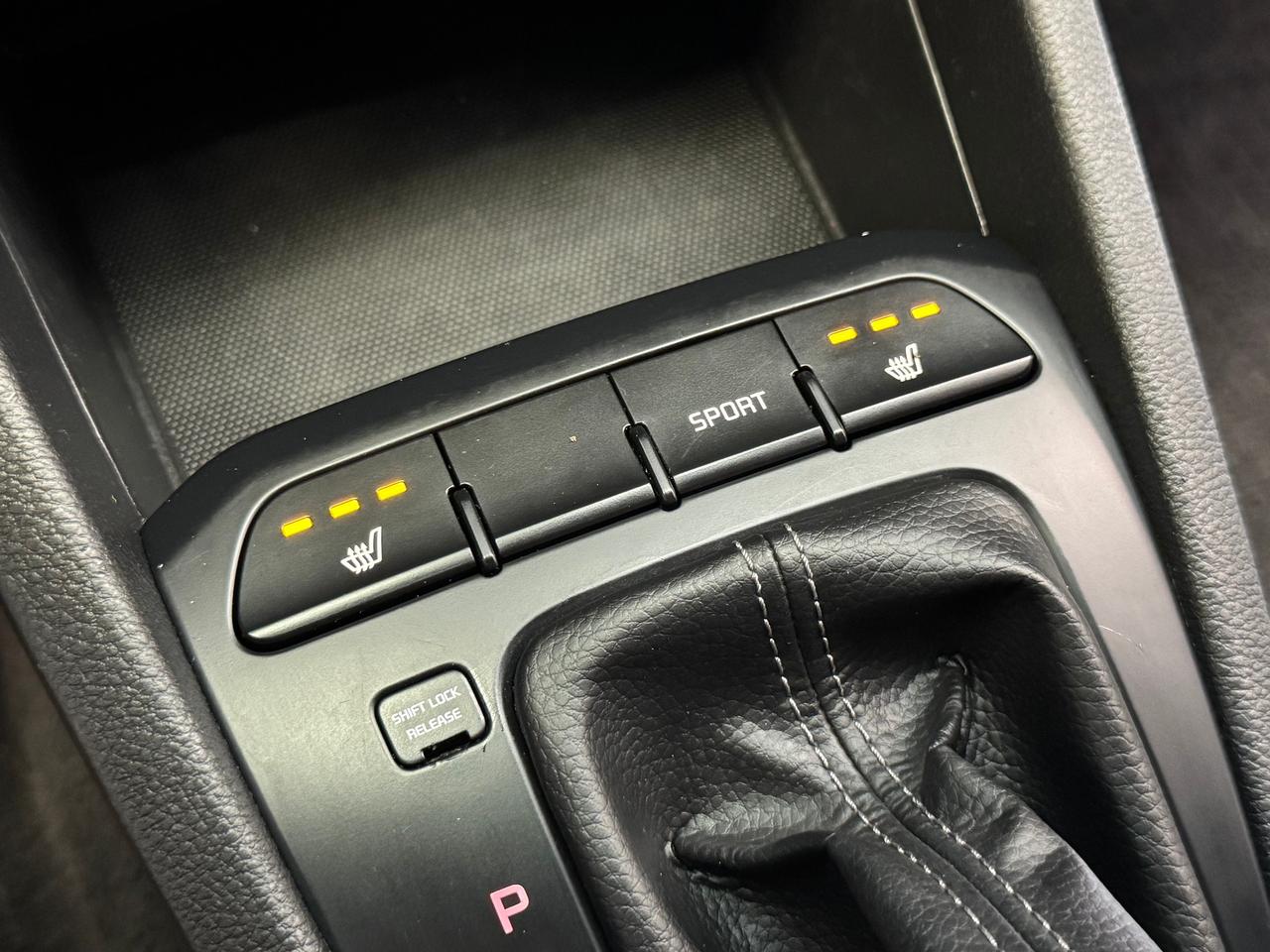 2021 Kia Rio LX+ApplePlay+Heated Seats+CLEAN CARFAX Photo