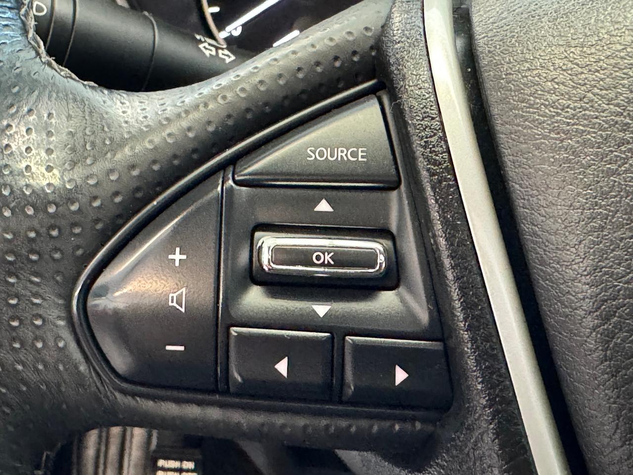 2017 Nissan Maxima SL 3.5L V6+Leather+GPS+Roof+ApplePlay+CLEAN CARFAX Photo