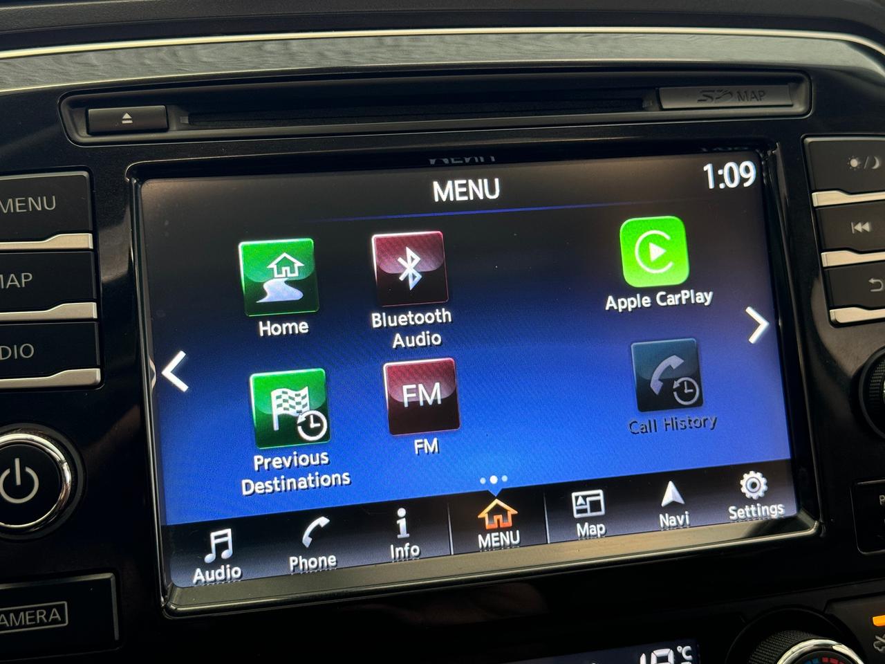 2017 Nissan Maxima SL 3.5L V6+Leather+GPS+Roof+ApplePlay+CLEAN CARFAX Photo