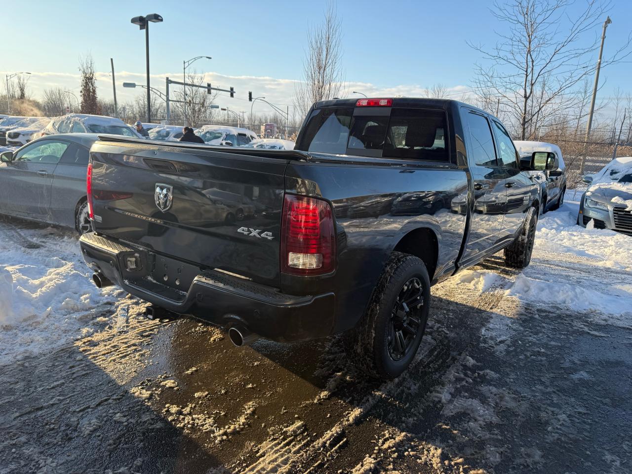 2016 RAM 1500 SPORT - Photo #4