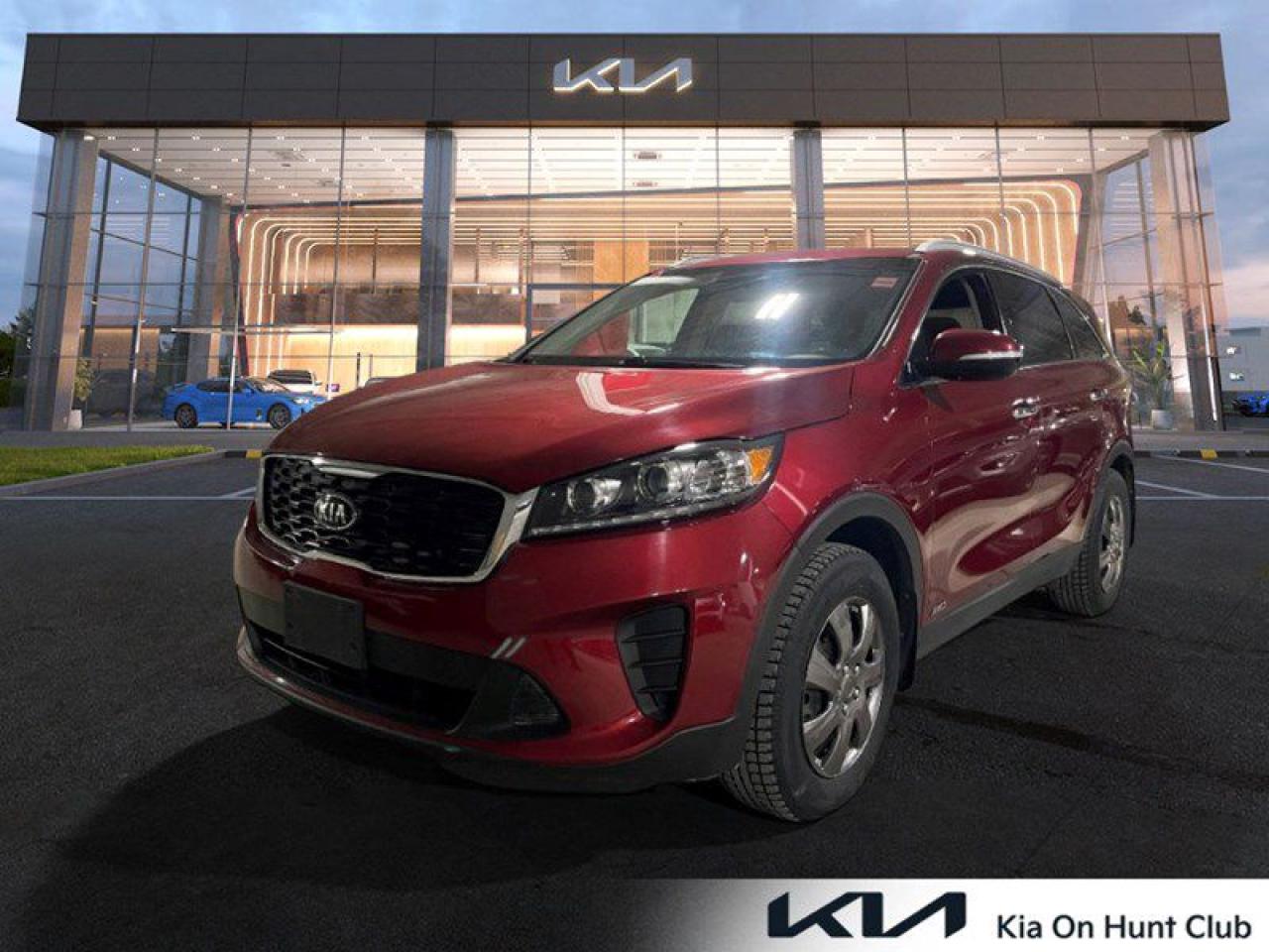 ***A car you can call new! This Beautiful Kia is a certified pre-owned.*** 135 Point Vehicle Inspection, 30 Day / 2000 KM Exchange Policy, Free 90 Days XM Trial. Recent Graduates can receive an additional $500 bonus towards their Kia Certified pre owned vehicle. (conditions apply please see dealer)