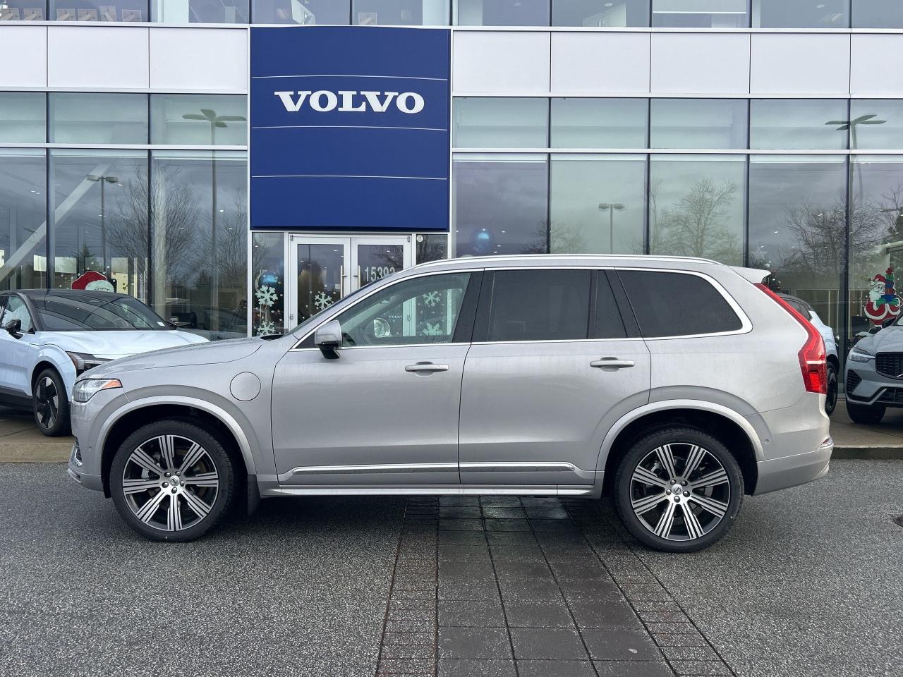 New 2025 Volvo XC90 Plug-In Hybrid T8 AWD Ultra Bright Theme 7-Seater for sale in Surrey, BC