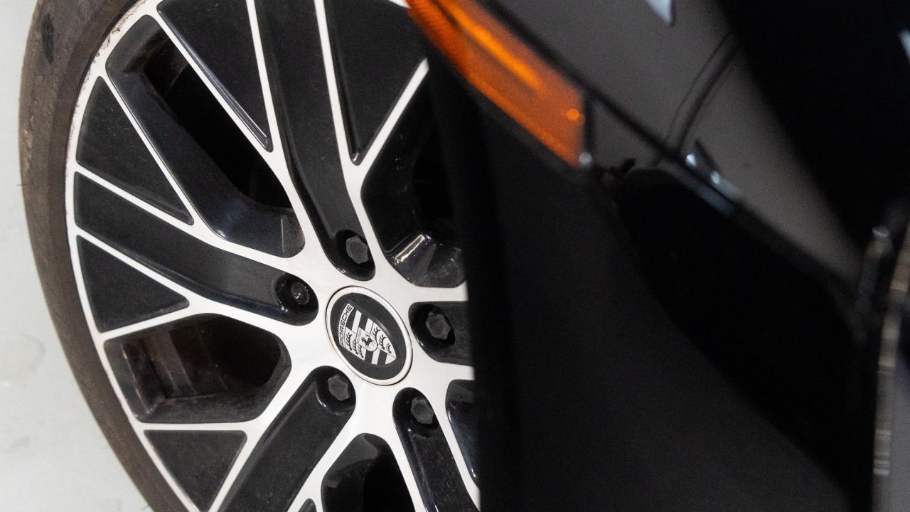 2021 Porsche Taycan 4S | BOSE | 20 IN WHEELS | WHITE INTERIOR Photo