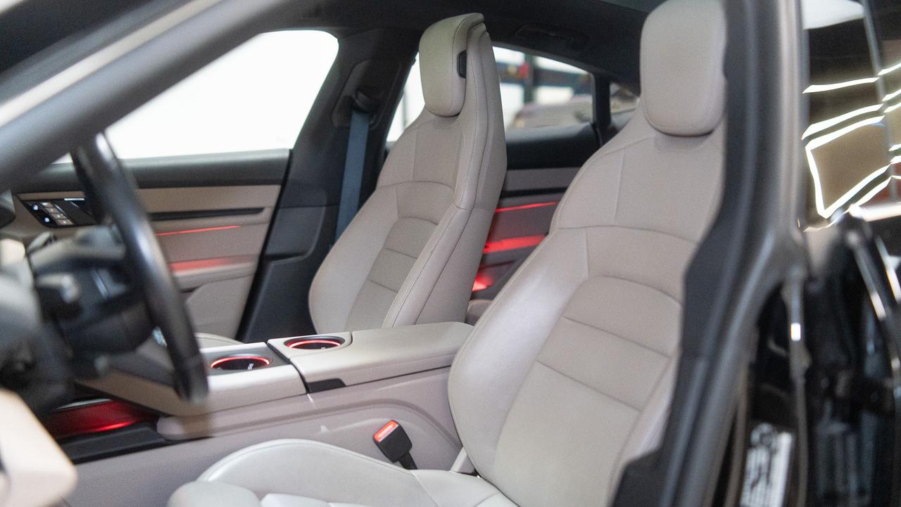 2021 Porsche Taycan 4S | BOSE | 20 IN WHEELS | WHITE INTERIOR Photo