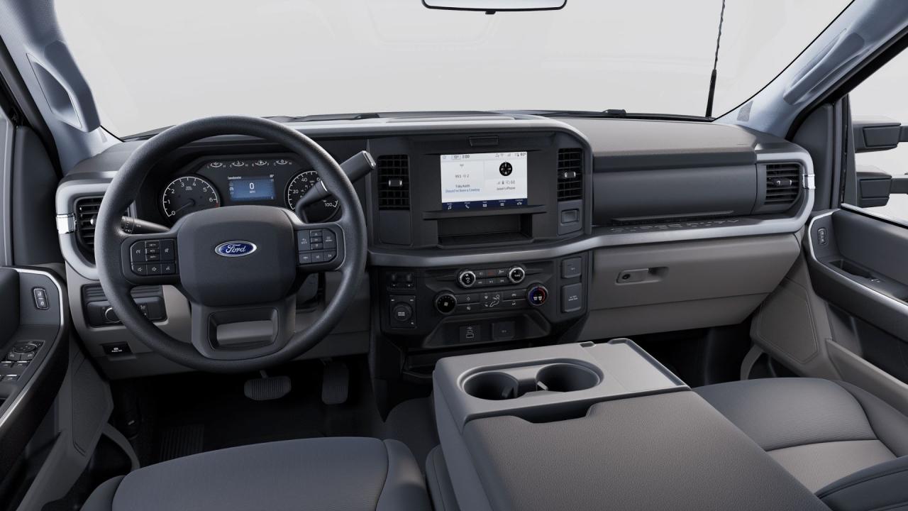 2025 Ford F-350 Super Duty SRW XLT Photo5