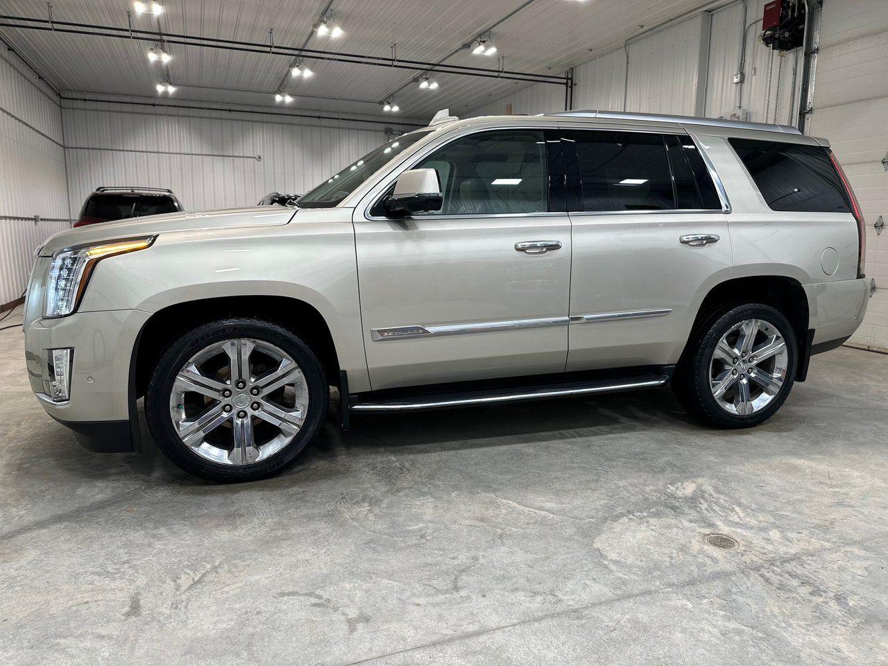 Used 2017 Cadillac Escalade Premium Luxury for sale in Winnipeg, MB