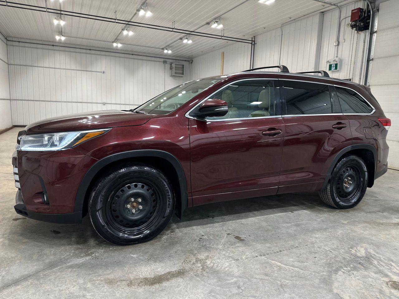 Used 2017 Toyota Highlander LIMITED for sale in Winnipeg, MB