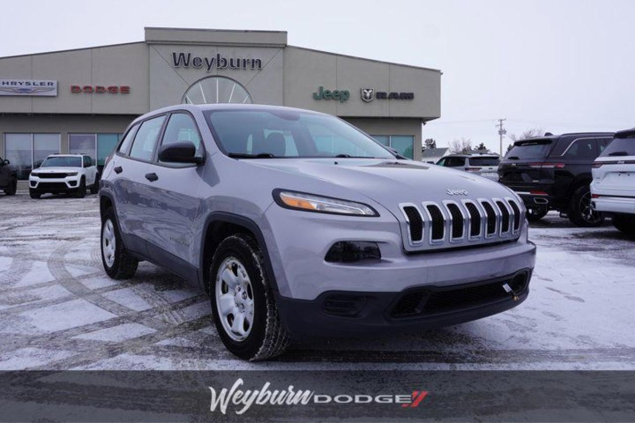 Used 2016 Jeep Cherokee Sport | 4WD | Heated Seats/Wheel | Remote Start | Backup Camera | 3.2L V6 | VERY LOW KM!! | for sale in Weyburn, SK