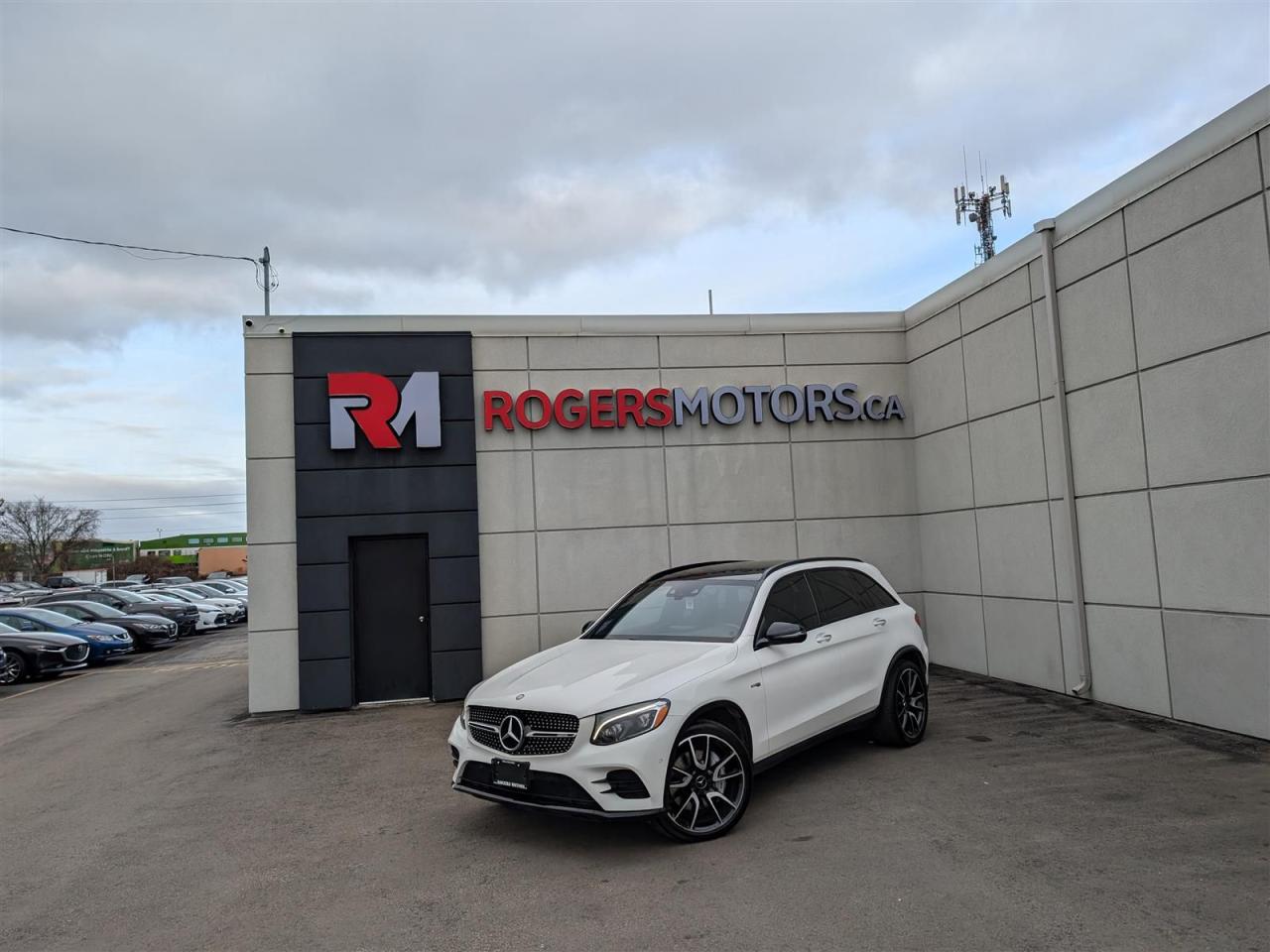 Used 2017 Mercedes-Benz GL-Class GLC43 AMG 4MATIC - NAVI - PANO ROOF - REVERSE CAM for sale in Oakville, ON