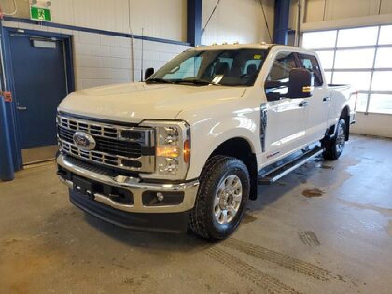 New 2024 Ford F-350 XLT W/ 5TH WHEEL HITCH PREP PACKAGE for sale in Moose Jaw, SK