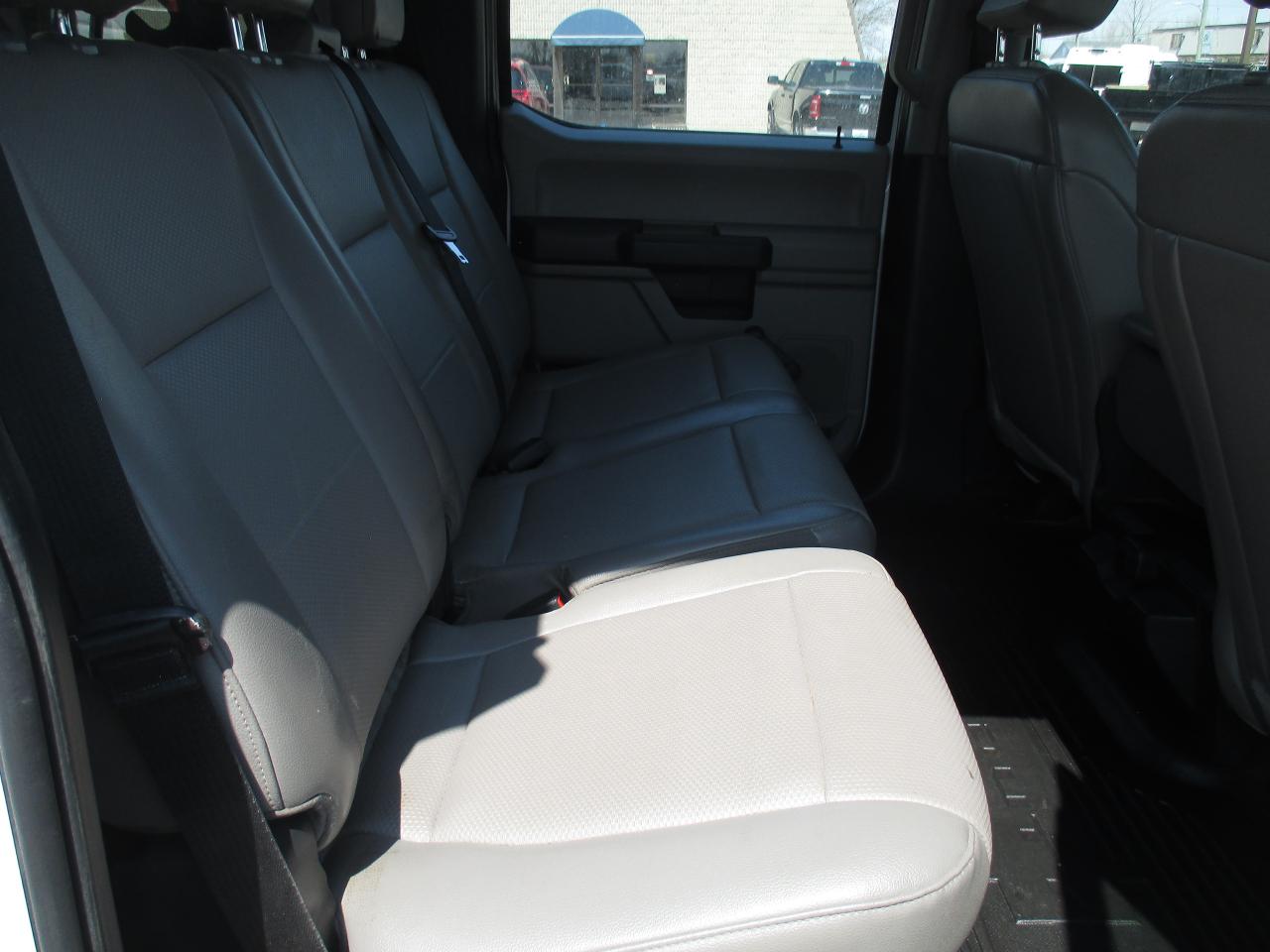 2022 Ford F-550 XL.CREW CAB,4X4.12 FT.STEEL DUMP BODY - Photo #8