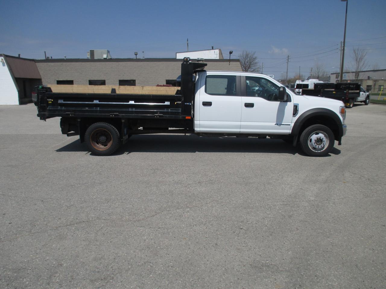 2022 Ford F-550 XL.CREW CAB,4X4.12 FT.STEEL DUMP BODY - Photo #4