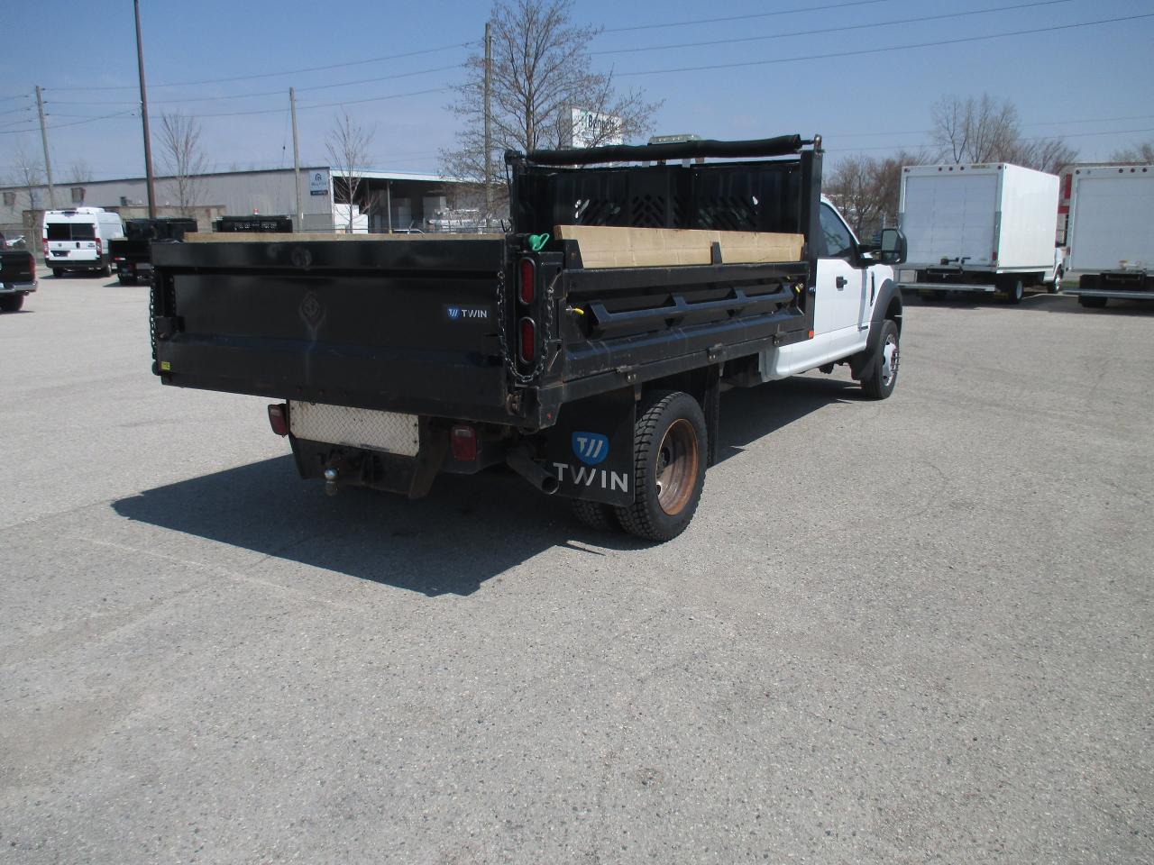 2022 Ford F-550 XL.CREW CAB,4X4.12 FT.STEEL DUMP BODY - Photo #5