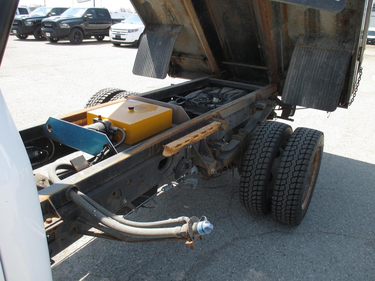 2022 Ford F-550 XL.CREW CAB,4X4.12 FT.STEEL DUMP BODY - Photo #14