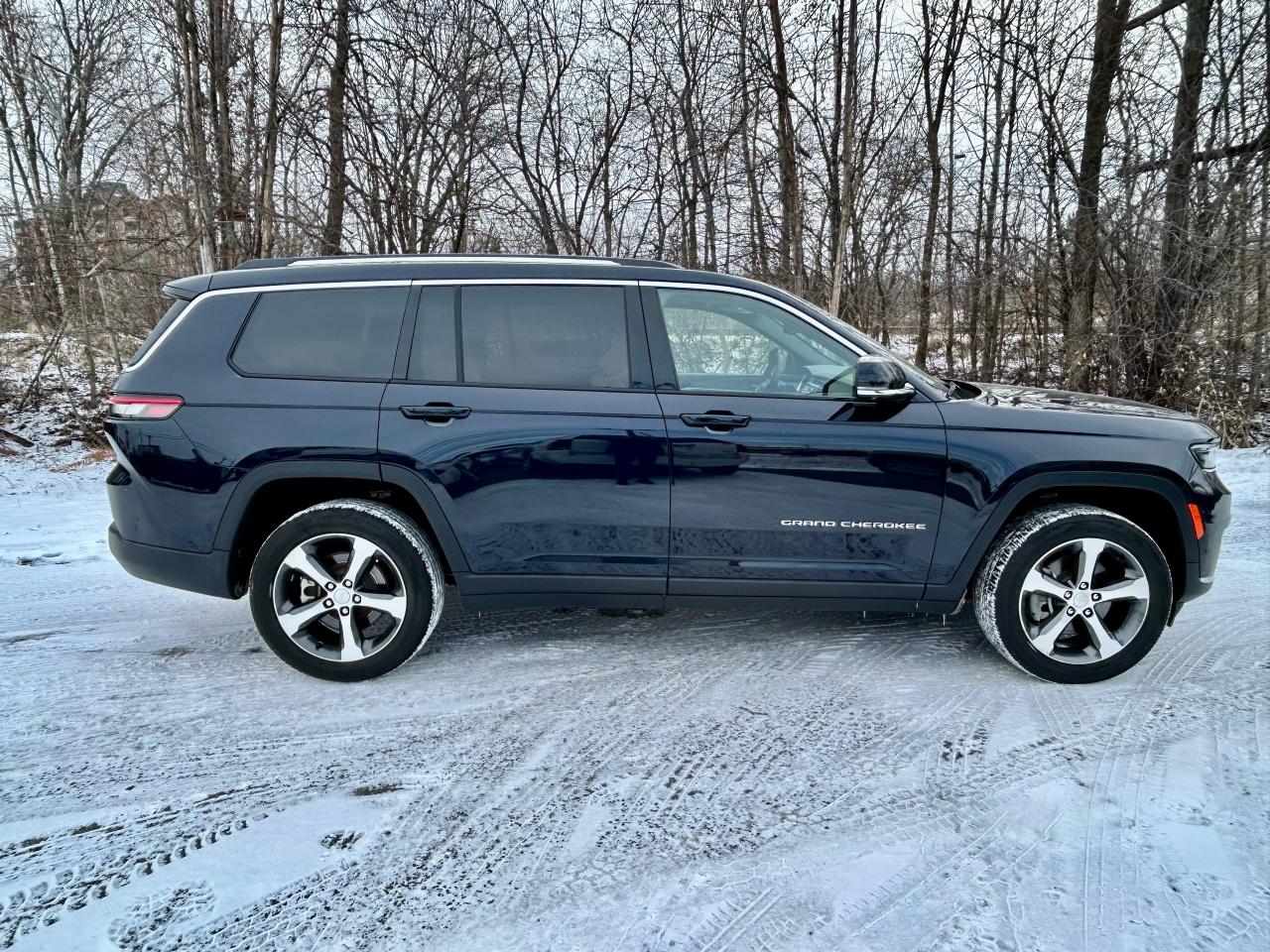 2023 Jeep Grand Cherokee L Model Limited 4x4 Panoramic Roof | Clean Carfax - Photo #6