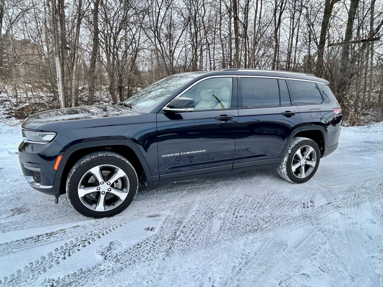 2023 Jeep Grand Cherokee L Model Limited 4x4 Panoramic Roof | Clean Carfax - Photo #14