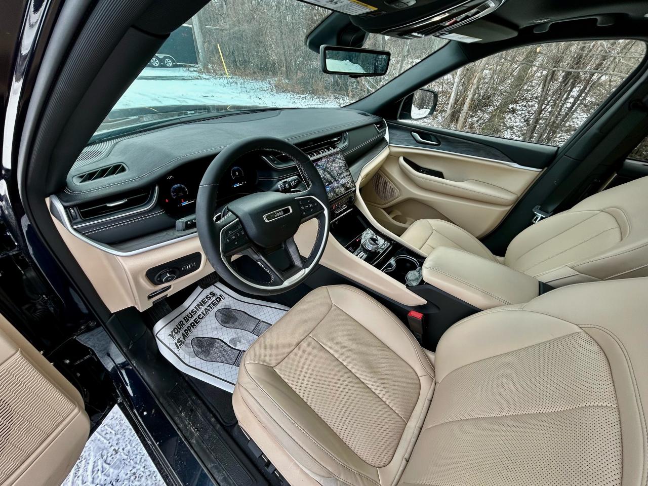 2023 Jeep Grand Cherokee L Model Limited 4x4 Panoramic Roof | Clean Carfax - Photo #25