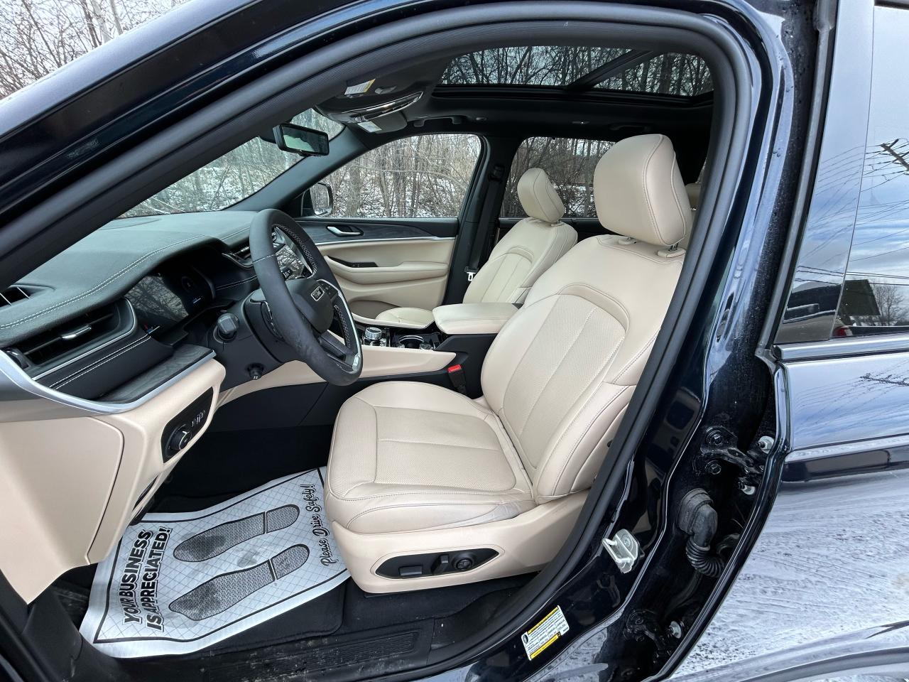 2023 Jeep Grand Cherokee L Model Limited 4x4 Panoramic Roof | Clean Carfax - Photo #22