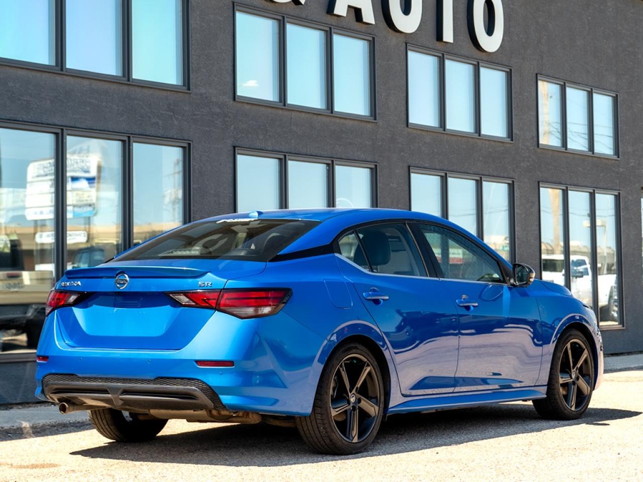 2021 Nissan Sentra SR CVT Photo27