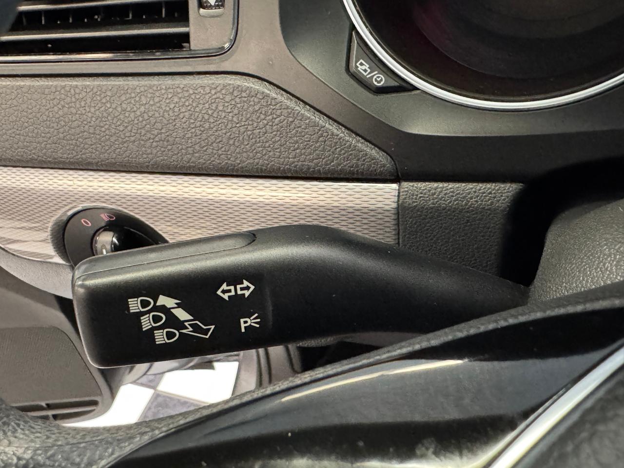 2017 Volkswagen Jetta Trendline+New Tires+Camera+ApplePlay+CLEAN CARFAX - Photo #45