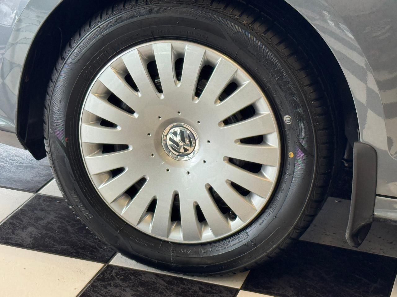 2017 Volkswagen Jetta Trendline+New Tires+Camera+ApplePlay+CLEAN CARFAX Photo49