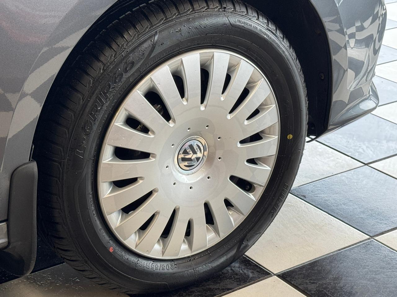 2017 Volkswagen Jetta Trendline+New Tires+Camera+ApplePlay+CLEAN CARFAX Photo52