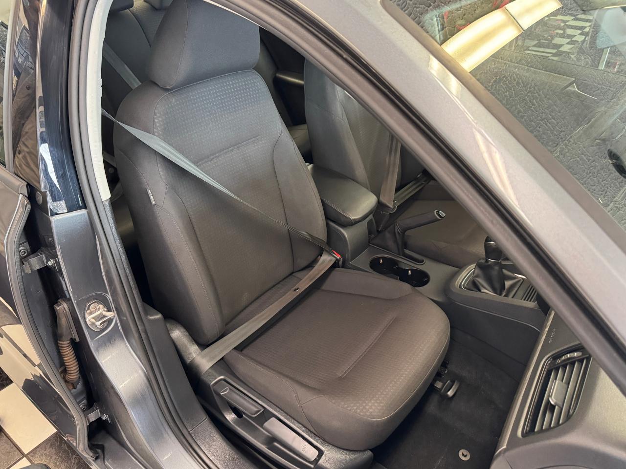 2017 Volkswagen Jetta Trendline+New Tires+Camera+ApplePlay+CLEAN CARFAX - Photo #23